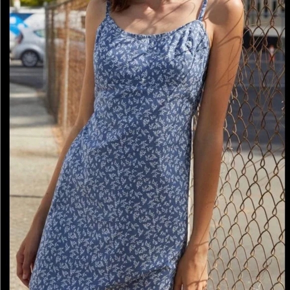 Brandy Melville Dresses & Skirts - Brandy Melville Blue Ditsy Floral Slip Dress, Size Small